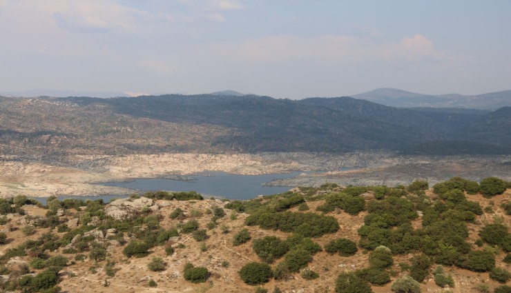 Adnan Menderes Barajı'nda doluluk seviyesi yüzde 12'ye düştü