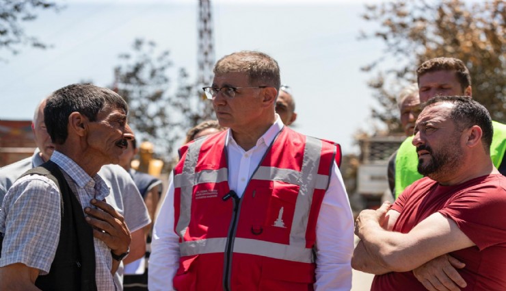 Başkan Tugay yanan köyler için İzmir dayanışmasının ateşini yaktı