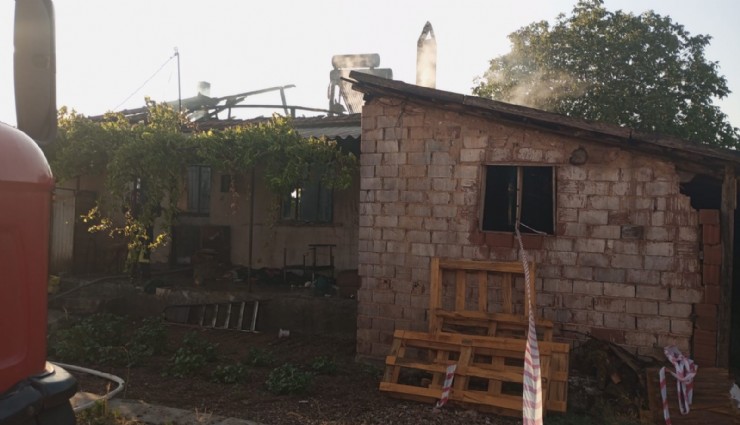 Denizli'de acı olay: Evde çıkan yangında yatağa bağımlı yaşlı kadın hayatını kaybetti