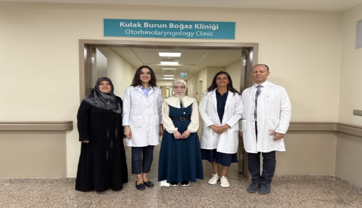 Doğuştan mimiklerini kullanamıyordu, 23 yıl sonra ilk kez gülümsedi