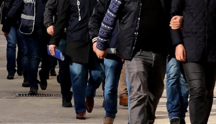 Doktorların imzasını taklit ederek reçete hazırlayıp uyuşturucu hap sattılar