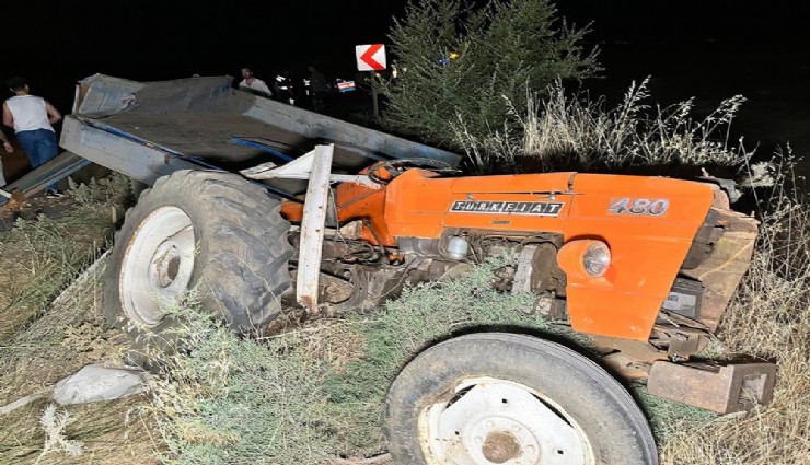 Hafriyat kamyonu traktöre arkadan çarptı: 1 can kaybı 1 yaralı
