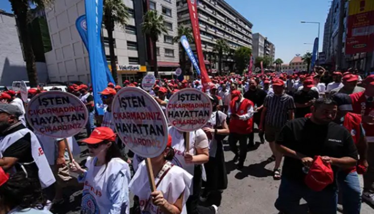 İşten çıkarılan belediye işçileri İzmir'de yürüdü: İşçiler dönene kadar direniş sürecek