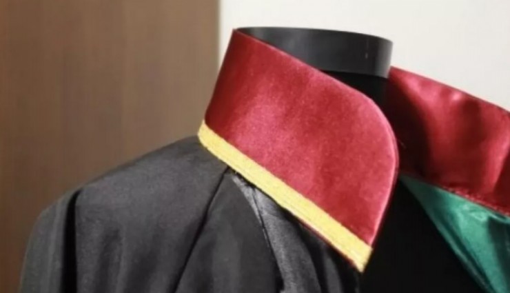 İzmir’de avukata polis şiddeti iddiası: Baro suç duyurusuna hazırlanıyor, Valilik açıklama yaptı