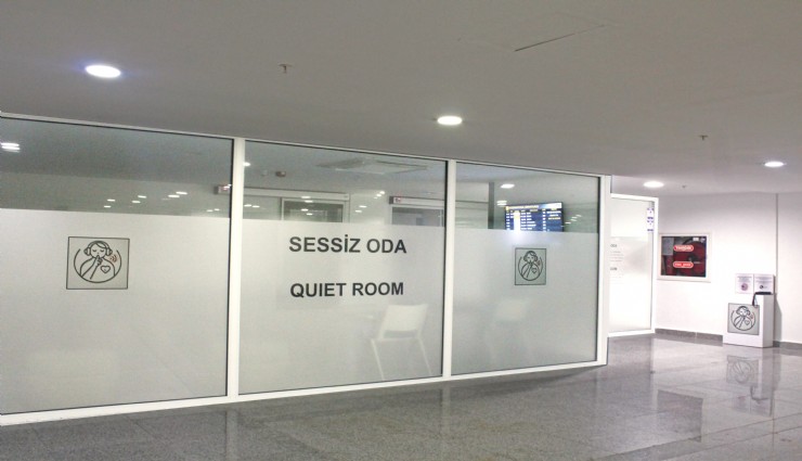 Sessiz Oda hizmete açıldı: Adnan Menderes’te özel gereksinimli yolculara destek