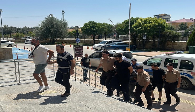 Uşak’ta 2 kişinin hayatını kaybettiği toprak kayması olayında şüpheli 2 kişi tutuklandı