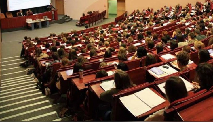 Akademideki profesör eksikliği 1278 bölüme yayıldı