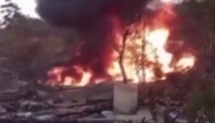 Endonezya kaçak petrol kuyusu yangınında 3 kişi hayatını kaybetti, 2 kişi yaralandı