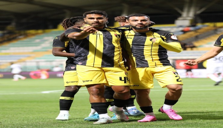 İstanbulspor ve Manisa FK, 1-1’lik eşitlikle sahadan ayrıldı