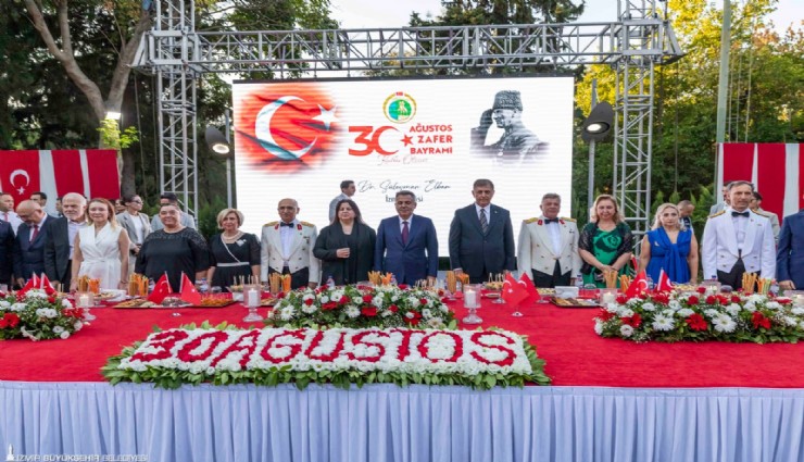 İzmir’de 30 Ağustos coşkusu