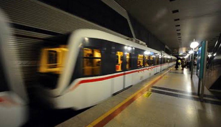 İzmir'de metro seferleri durdu