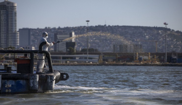 İzmir Körfezi’nde modifiye kil uygulamasıyla acil önlem: Balık ölümleriyle mücadele