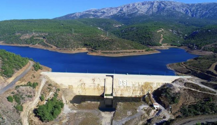 İZSU Çeşme'de düzenli su kesintilerinin sona erdiğini açıkladı