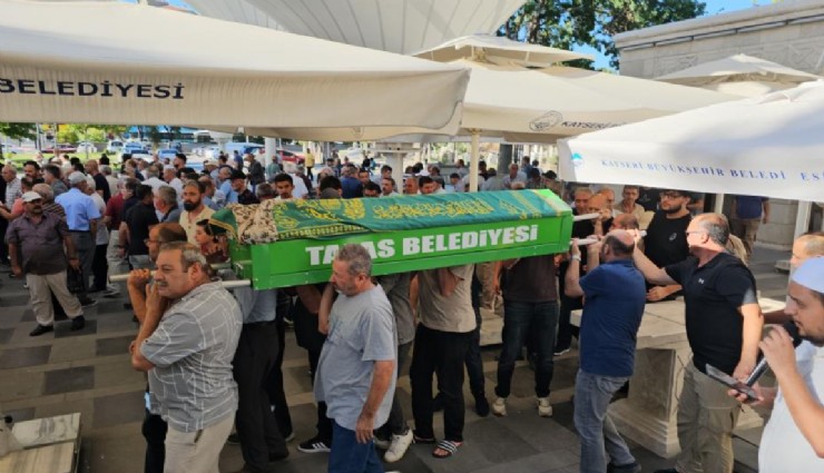Kayseri'de cenaze karışıklığı: Başkasının annesini kendi anneleri sanıp defnettiler