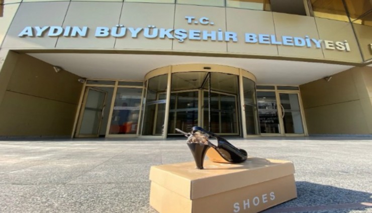 Kırık topuklu protesto: Aydın'da Çerçioğlu'nu kırık topukla protesto ettiler
