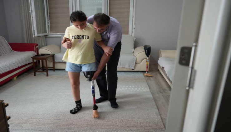 12 yaşındaki Özge yeni protezine kavuştu, okul heyecanı yeniden başladı