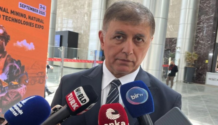 Başkan Tugay'dan kayyum atanan Gürsel Tekin'e tepki: 