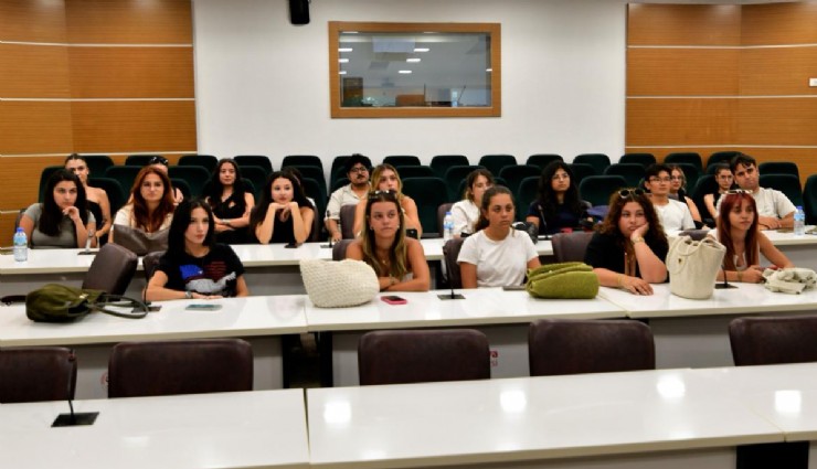 Bornova’da peyzaj mimarlığı öğrencileri deneyimli isimlerle buluştu