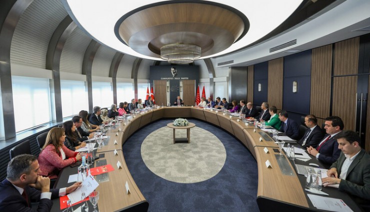 CHP'nin MYK listesi değişmedi: İzmir'den o isimler yine yer aldı