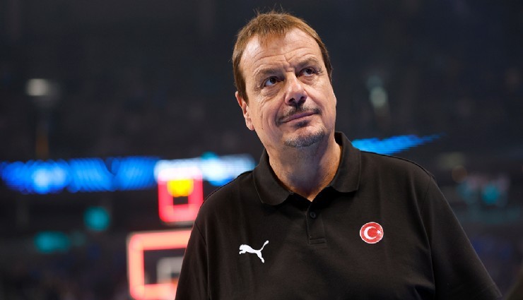 Ergin Ataman, Avrupa Şampiyonası’nın en iyi başantrenörü seçildi
