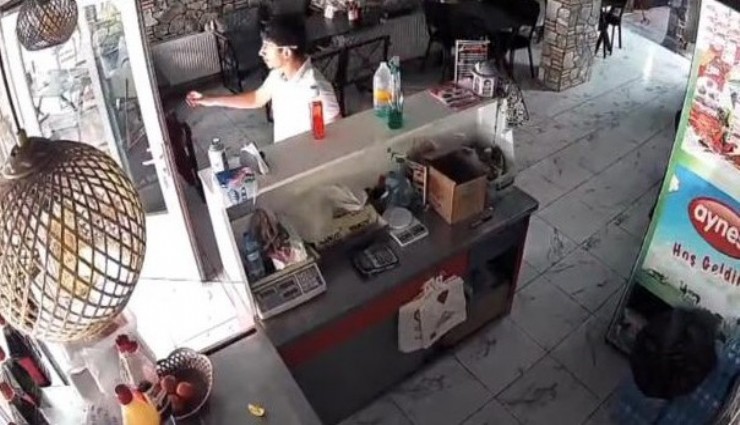 Kütahya'da deprem anı kameraya yansıdı