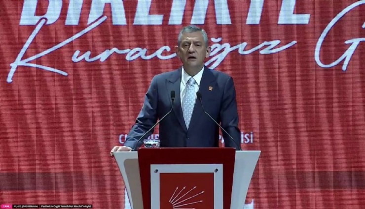 Özel'den Erdoğan'a: ‘Ders kitaplarına darbeci olarak geçeceksin'