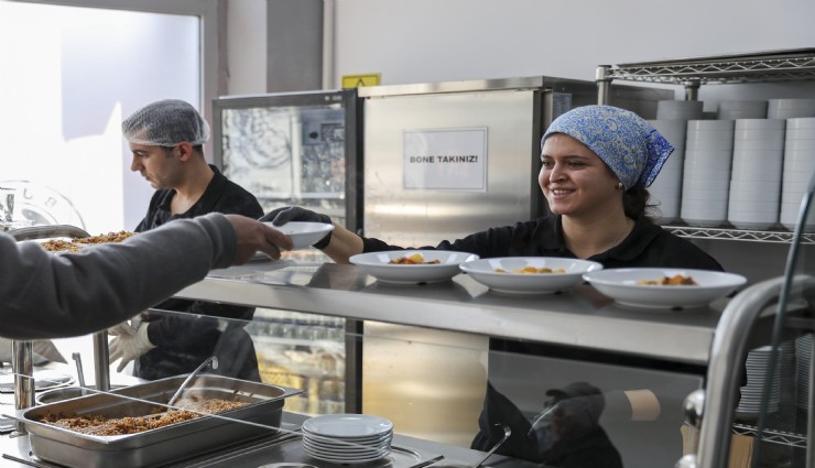 Askıda Yemek uygulamasıyla Buca’da 44 bin kişiye destek