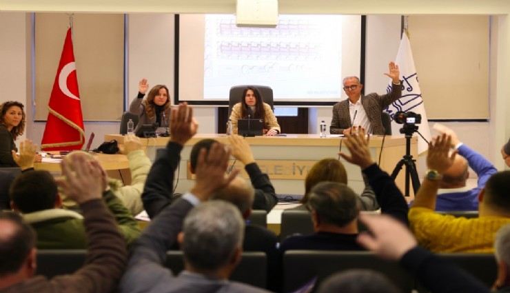 Çeşme Meclisi’nde tarihi karar: Kiralık sosyal konut projesi oy birliğiyle kabul edildi