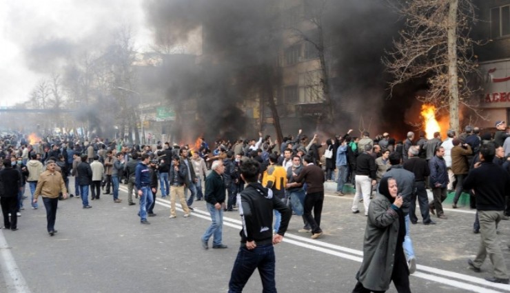 İran’daki protestolarda ölü sayısı 3 bin 308’e, tutuklu sayısı 24 bin 266’ya yükseldi