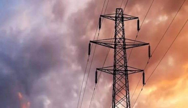 İzmir’de pazar günü keyfi yarıda kalacak: 9 ilçede elektrik kesintisi