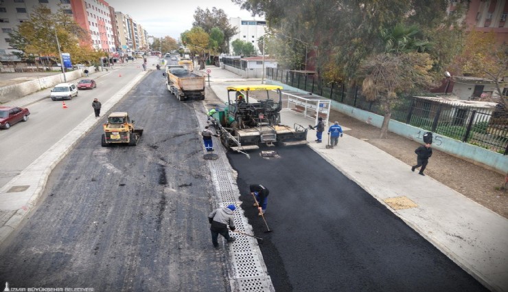İzmir'de ulaşımı rahatlatan asfalt atağı
