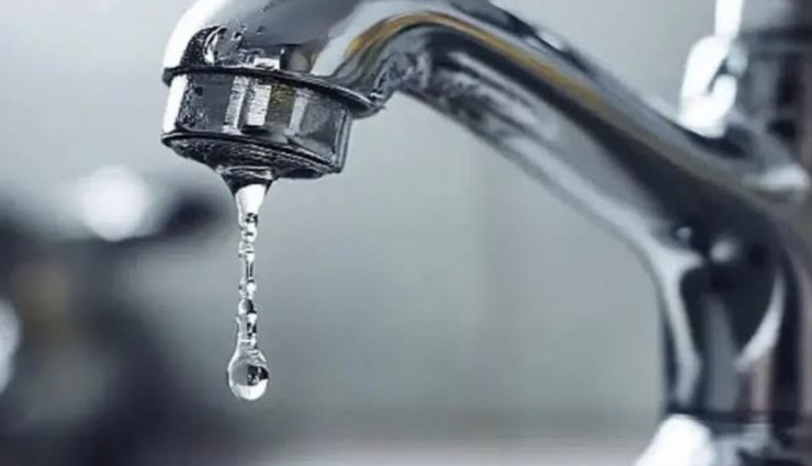 İzmir’in üç ilçesinde su arıza mesaisi