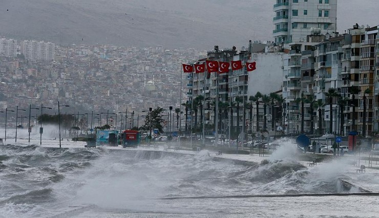 Meteoroloji İzmir için alarm verdi: Şiddetli sağanak yağış geliyor
