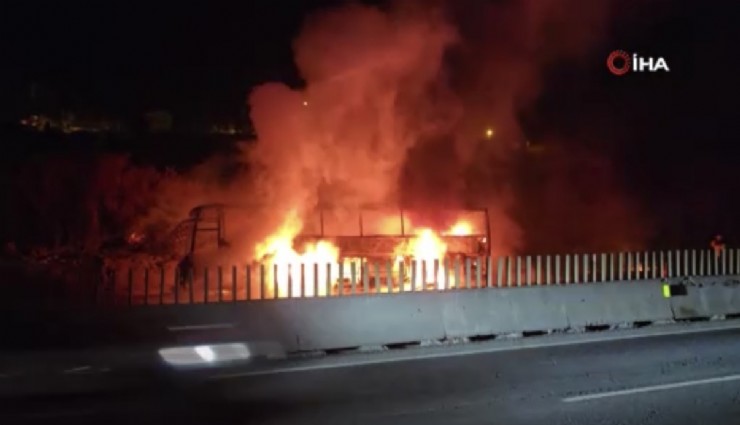 Otoyolda 39 yolcusu bulunan otobüs alev alev yandı