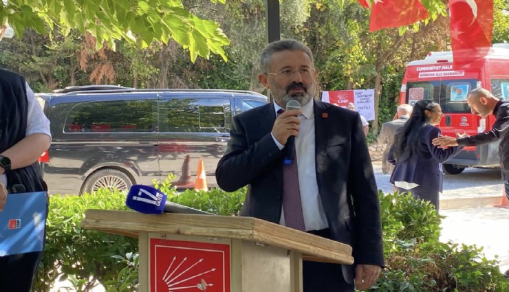 Bornova'da CHP örgütü buluştu: Gümrükçü'den hesap soracağız mesajı