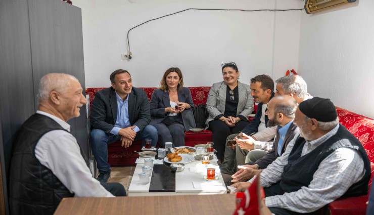 Bornova'da hizmetler sahada şekilleniyor: Eşki mahalle mahalle geziyor