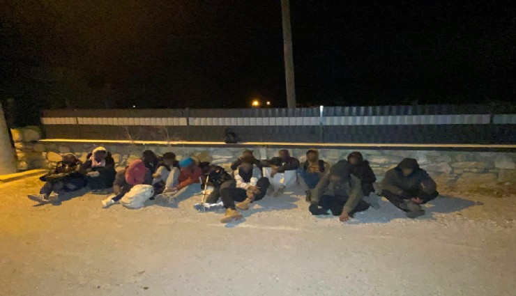 İzmir'de 16 düzensiz göçmen yakalandı