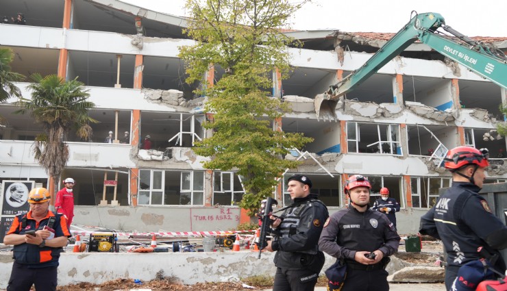İzmir depreminin 6'ıncı yılında dev tatbikat