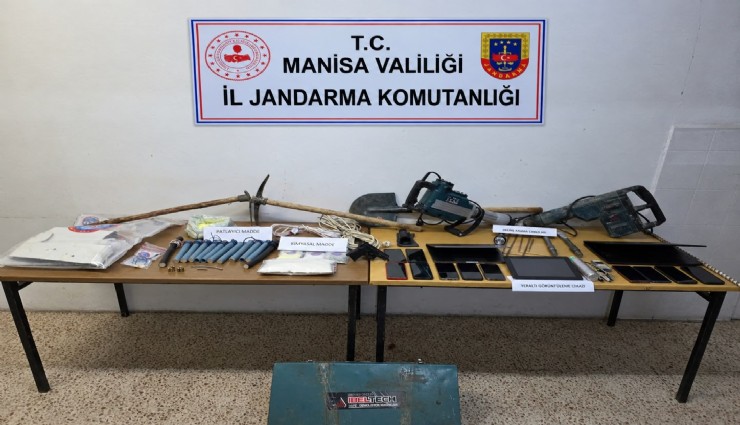 Manisa’da define operasyonu: 8 şüpheli suçüstü yakalandı