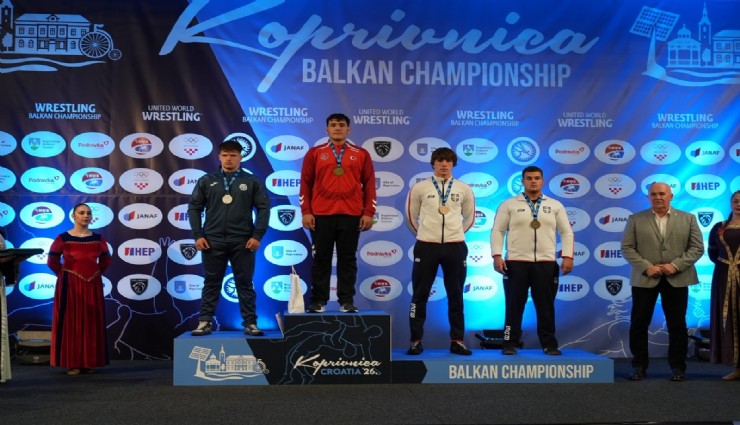 Manisa’nın milli güreşçisi İbrahim Mert Eren Balkan şampiyonu oldu