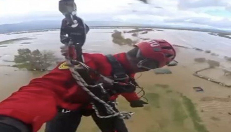 Aydın'da taşkın: Büyük Menderes taştı, mahsur kalan vatandaş helikopterle kurtarıldı