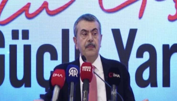 Bakan Tekin’den İzmir Büyükşehir Belediyesine ağır eleştiri: Deprem Bölgesi’ndeki okul için ihale bile yapmadılar