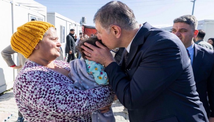 Başkan Tugay’dan siyaset mesajı: Amacımız kavga değil hizmet, hedefimiz sorun çözmek