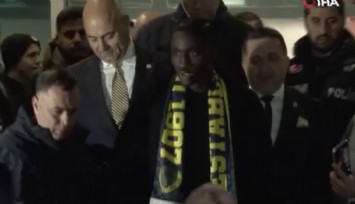 Fenerbahçe'nin yeni transferi Sidiki Cherif, İstanbul'da
