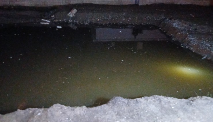 Hatay’da su dolu temelin içine düşen 2 kardeş çocuk hayatını kaybetti