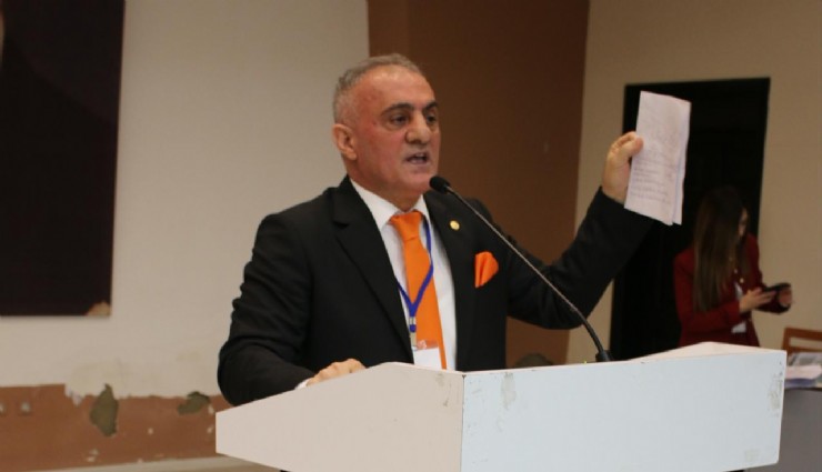 İzmir Terziler ve Konfeksiyoncular Odası'nda Mustafa Güvenli güven tazeledi