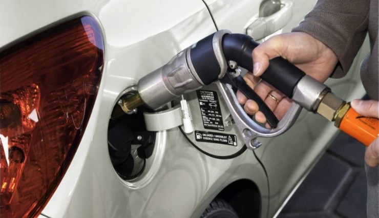 Rafineri çıkış fiyatlarına zam: Motorine 20 kuruşluk artış