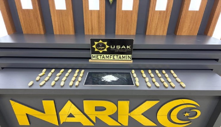 Uşak'ta yakalanan şüphelilerin midelerinden 93 kapsül uyuşturucu çıktı