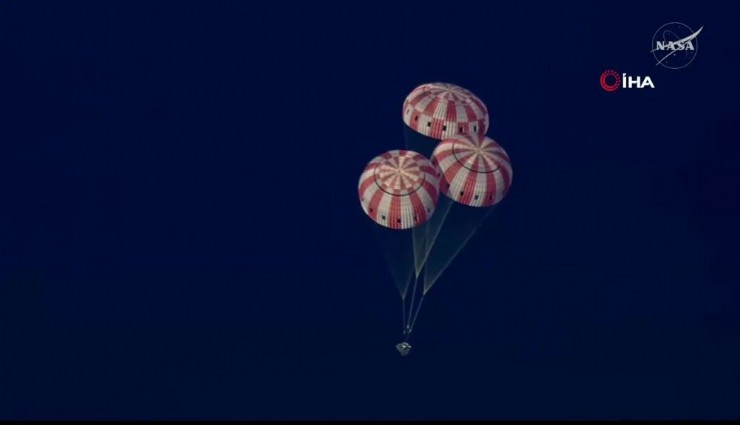 Ay'a dönüşte tarihi başarı: Artemis II mürettebatı güvenle Dünya'ya indi