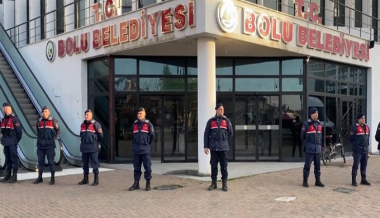 Bolu Belediyesi'nde arama yapılıyor
